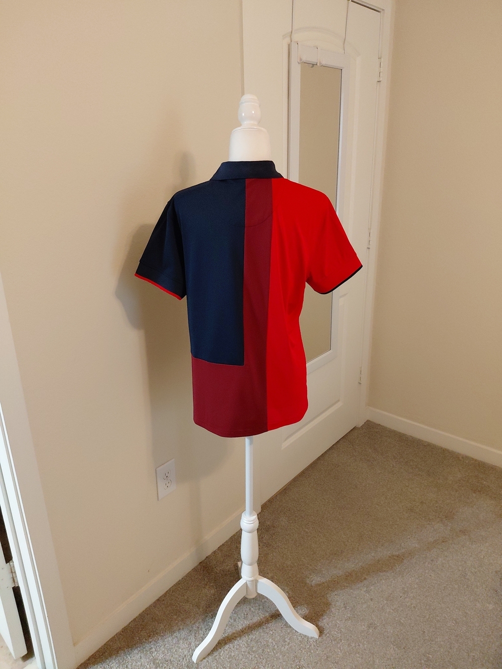 G/Fore Womens Color Block Polo XL Red Blue Short Sleeves EUC - Picture 7 of 8